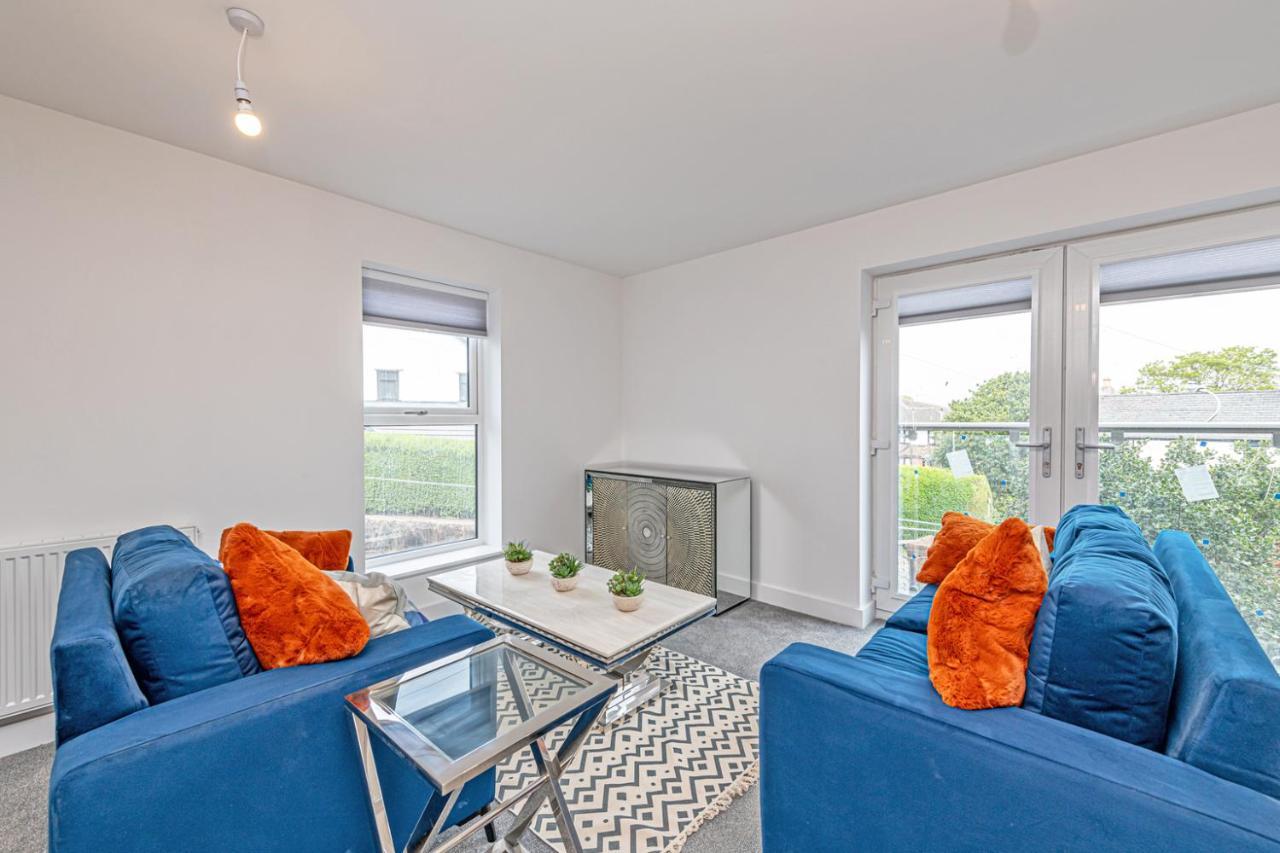 Gospel Heights Luxury Apartments With Parking ヘスウォール エクステリア 写真