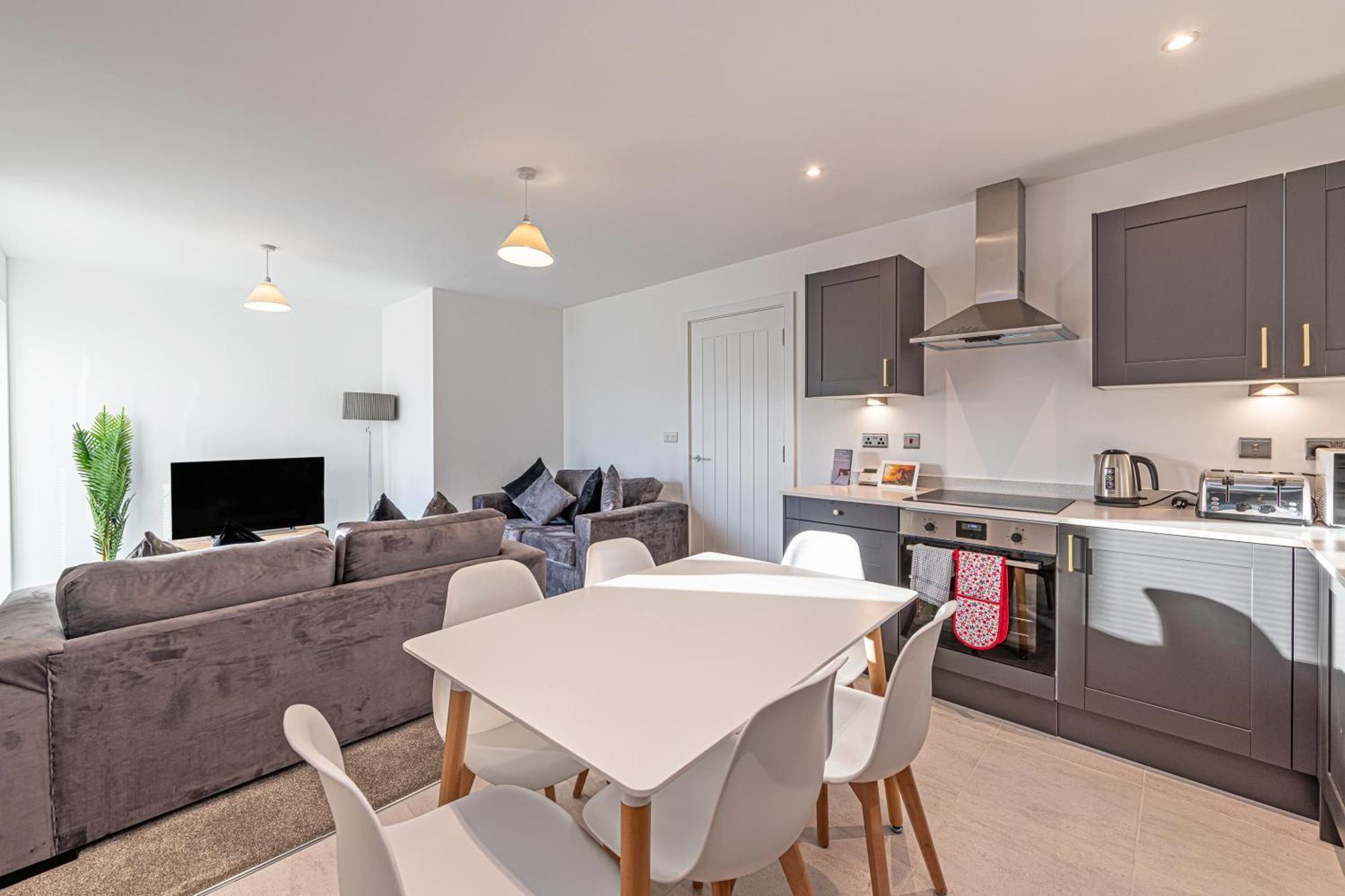 Gospel Heights Luxury Apartments With Parking ヘスウォール エクステリア 写真