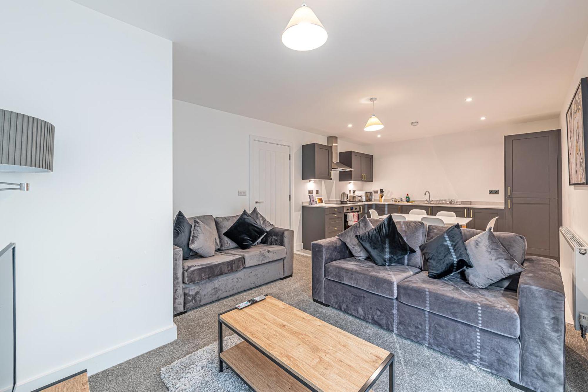 Gospel Heights Luxury Apartments With Parking ヘスウォール エクステリア 写真